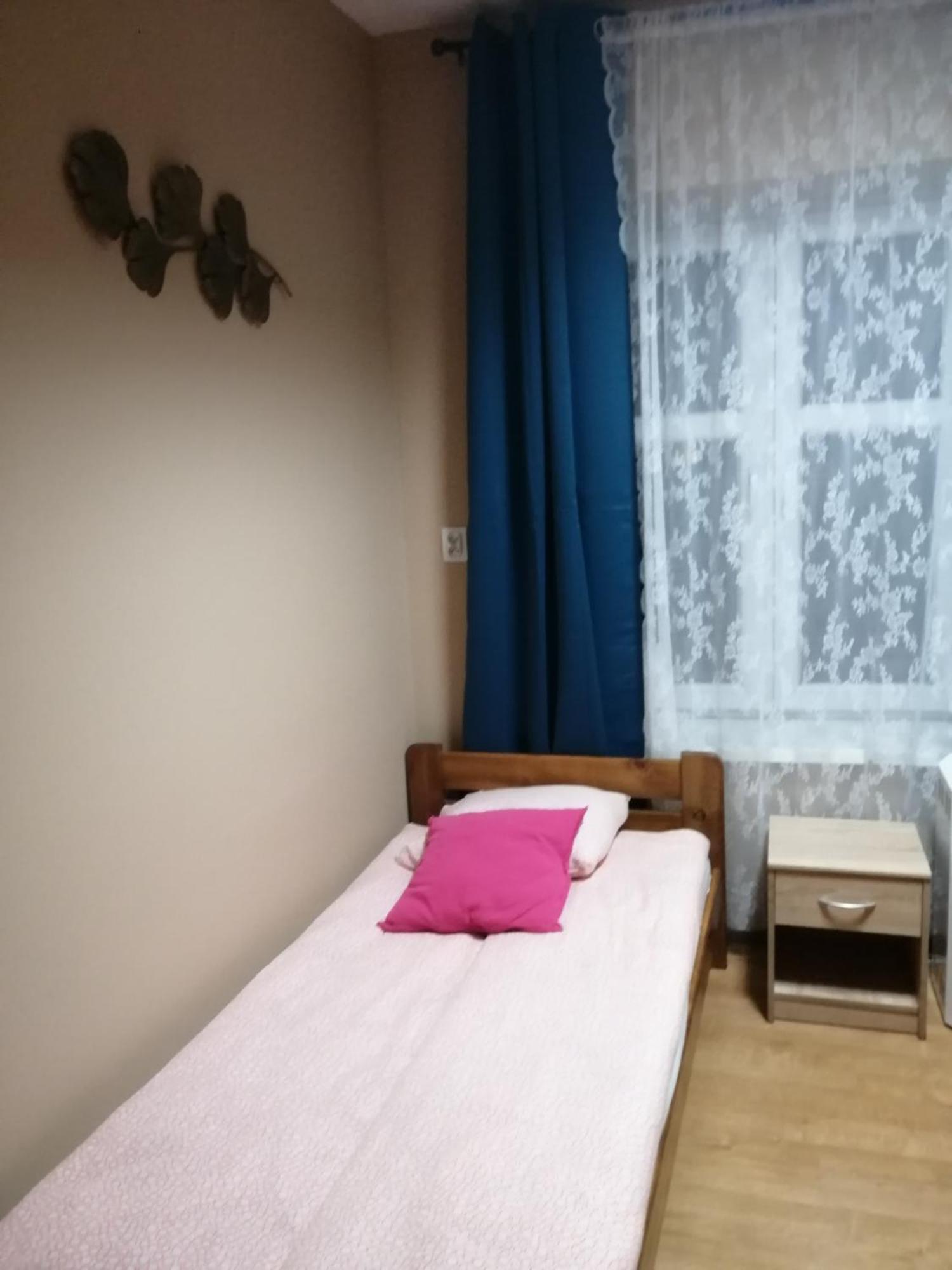 Hostel Gliwice Centrum Parking الغرفة الصورة