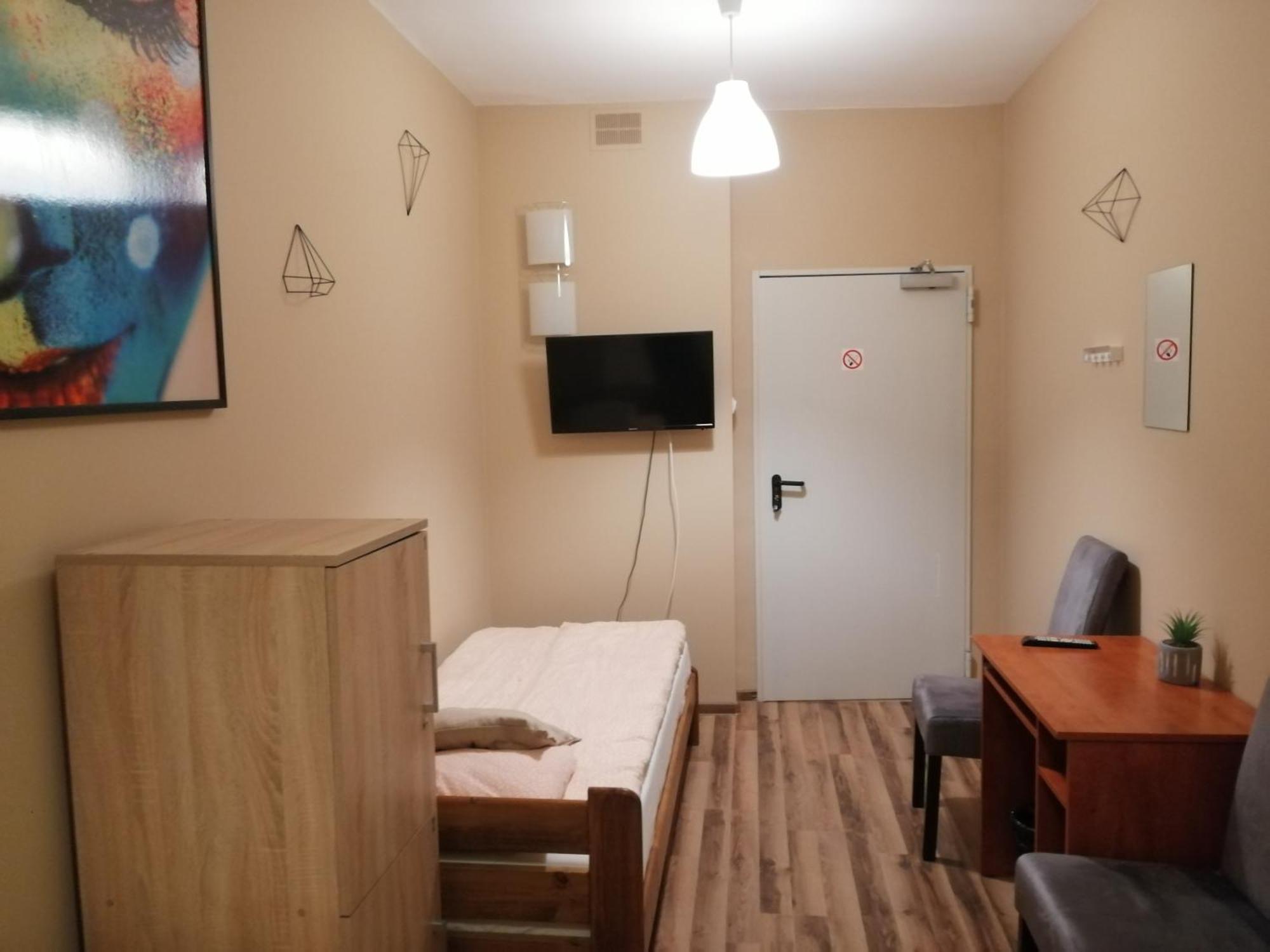Hostel Gliwice Centrum Parking الغرفة الصورة