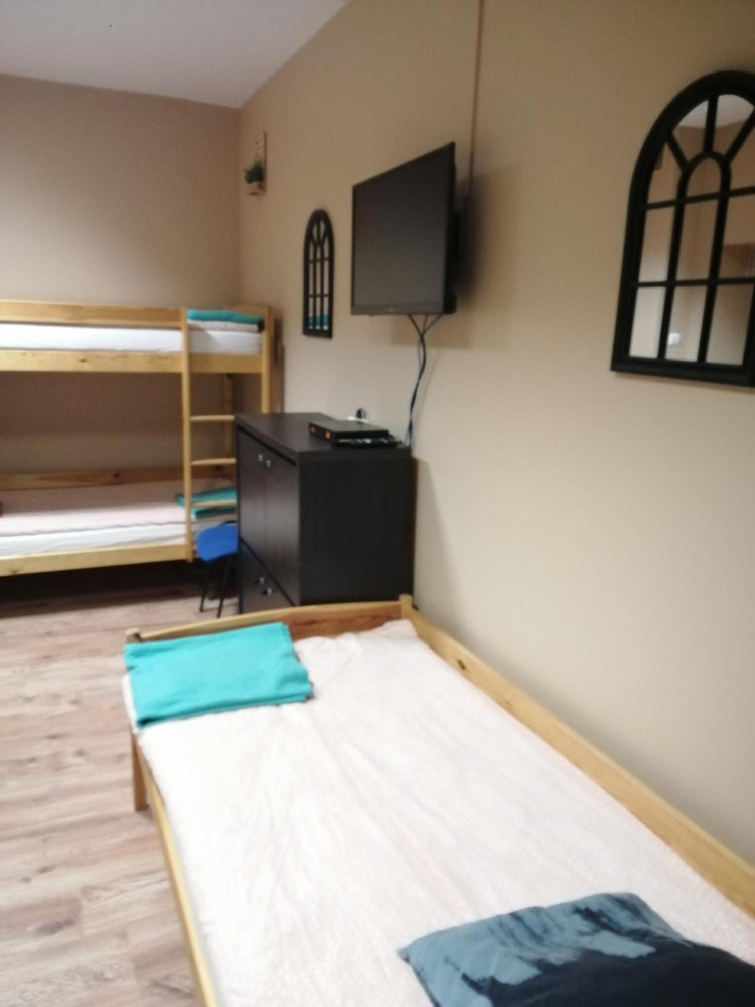 Hostel Gliwice Centrum Parking الغرفة الصورة